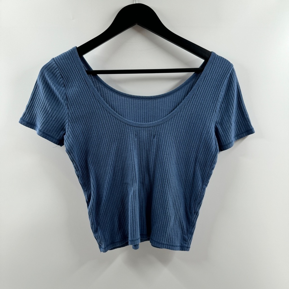 Hollister Blue Ribbed Cropped Top Scoop Neck Low Back Women’s Size Large - Picture 4 of 6